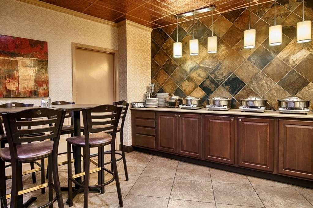 Comfort Inn & Suites At Copeland Tower Metairie Restaurant bilde